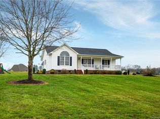 2228 Mintew Cir, Lincolnton, NC 28092