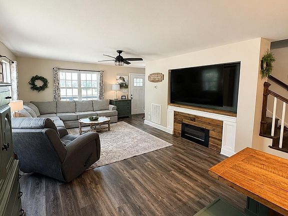 4th image of 4001 Shelley Rd