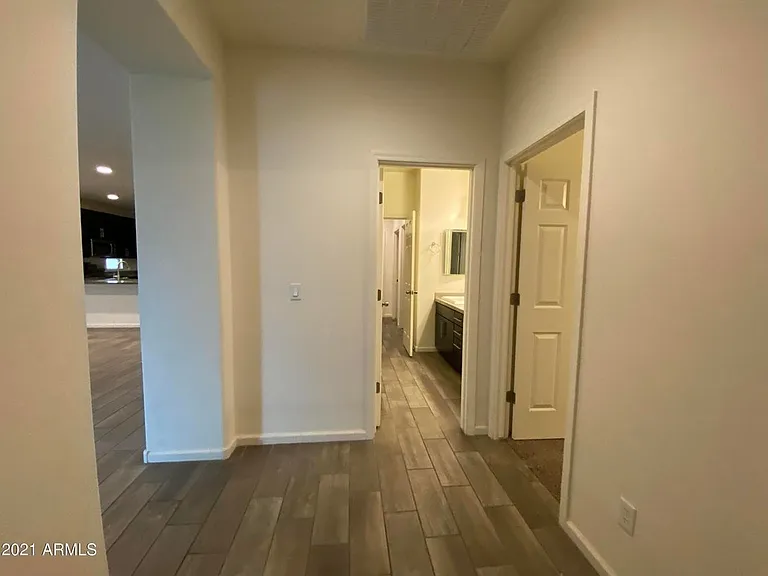 3549 E Apricot Ln — Photo 15