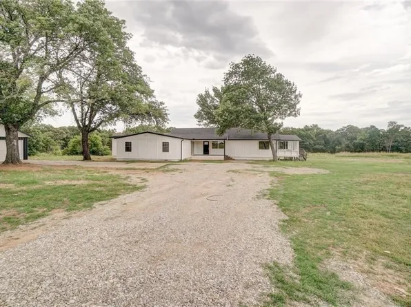 22382 Davis Dr, Earlsboro, OK 74840