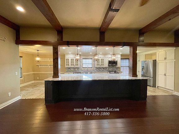 3rd image of 210 Stoney Pointe Dr