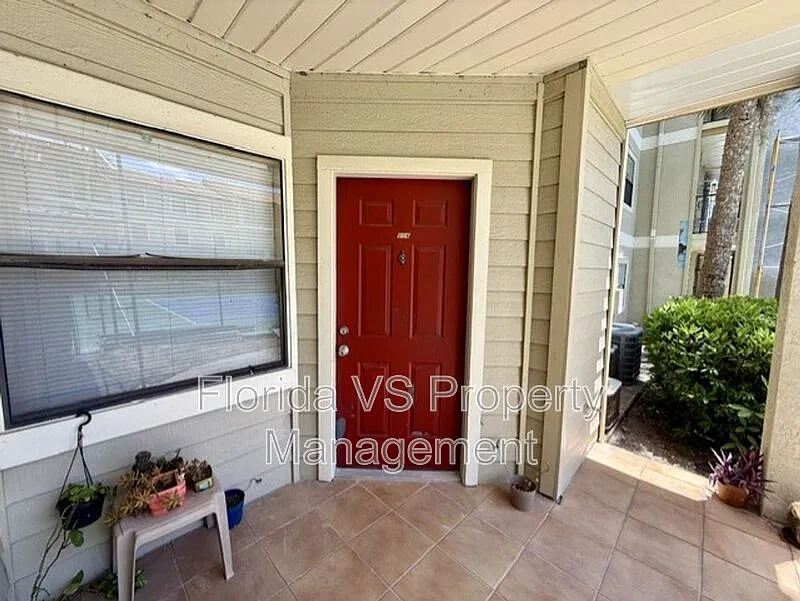 3004 Parkway Blvd — Photo 2