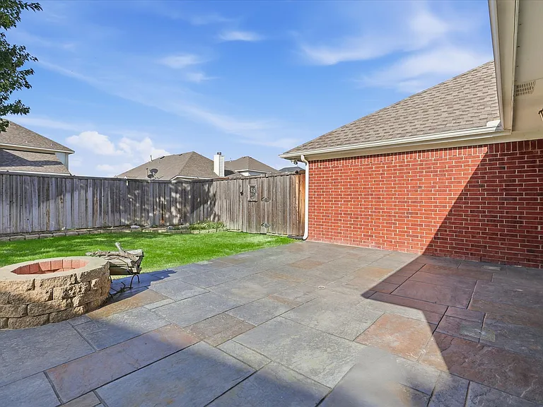 5625 Overland Dr — Photo 38