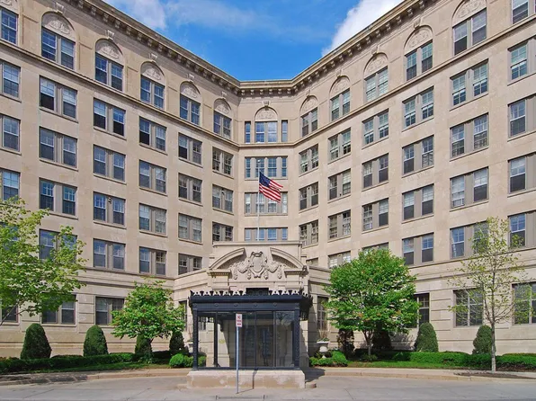 510 Groveland Ave #504, Minneapolis, MN 55403