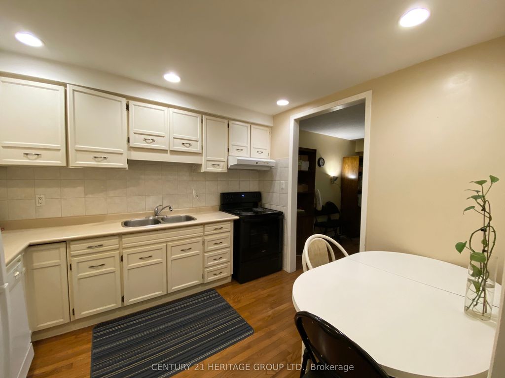 65 Black Hawk Way, Toronto, ON - More