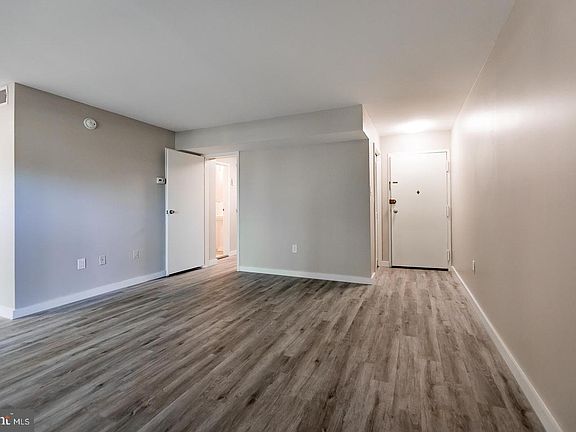 2nd image of 10320 Rockville Pike APT 102