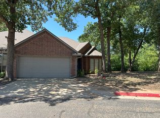 429 Woodcreek Rd, Edmond, OK 73034