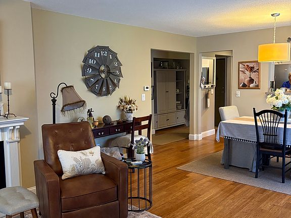 3rd image of 46 Henry Street #46