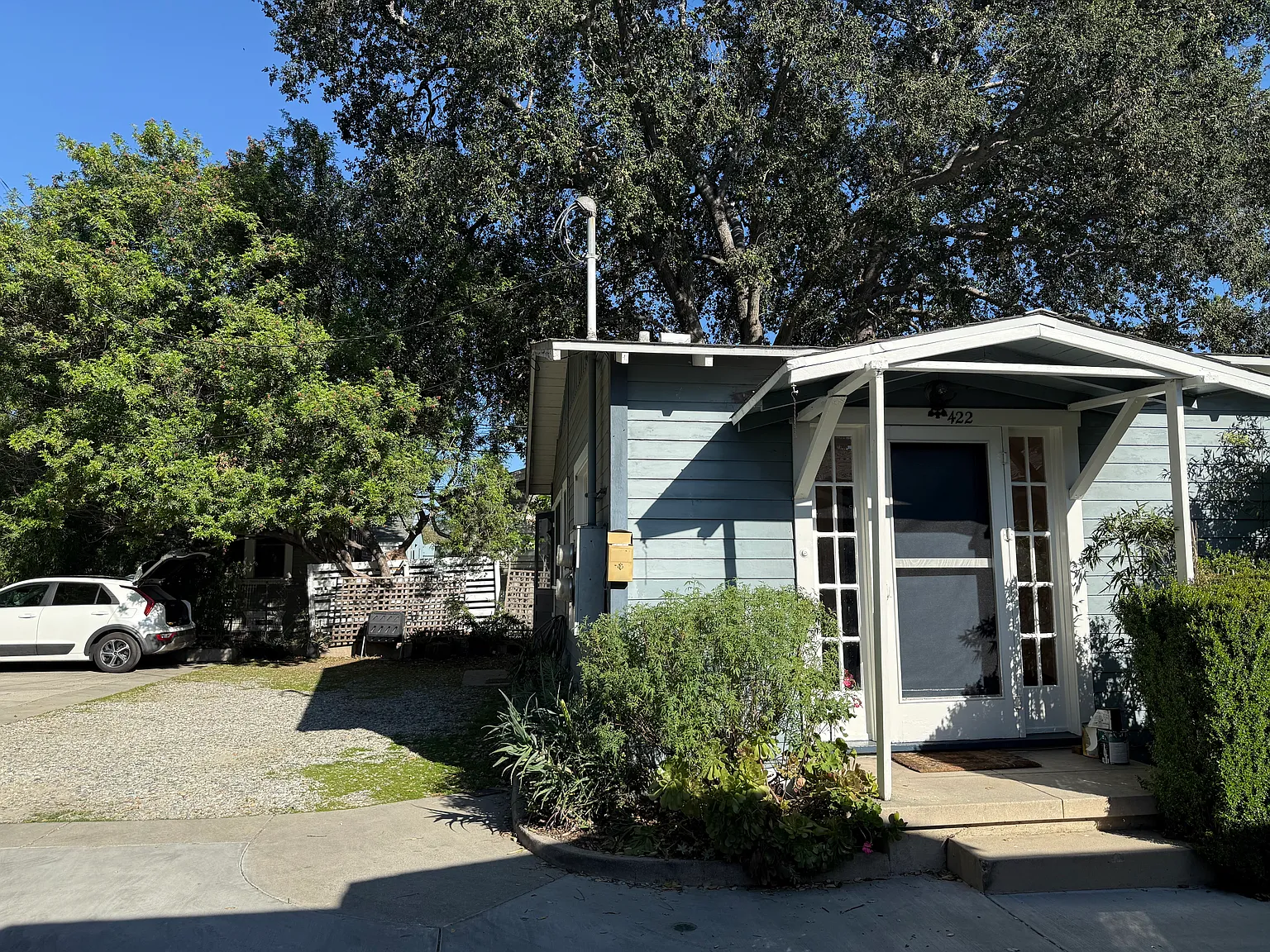 Studio, 420 sqft, $2,395 — Photo 1