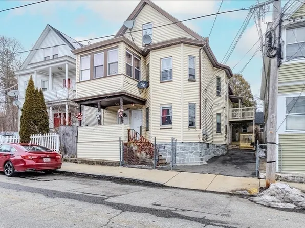 129-131 Lexington St, Lawrence, MA 01841