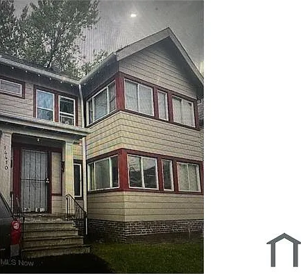 3 bed, $1,200 — Photo 1