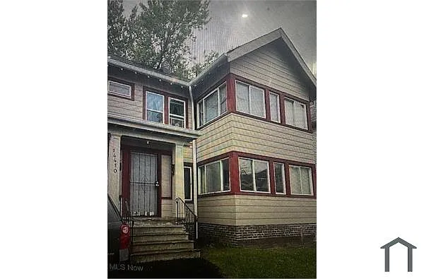 14410 Northfield Ave photo 1