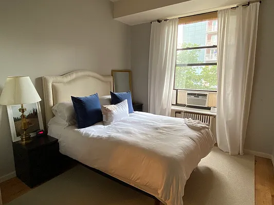 Rented by Bold New York | media 12