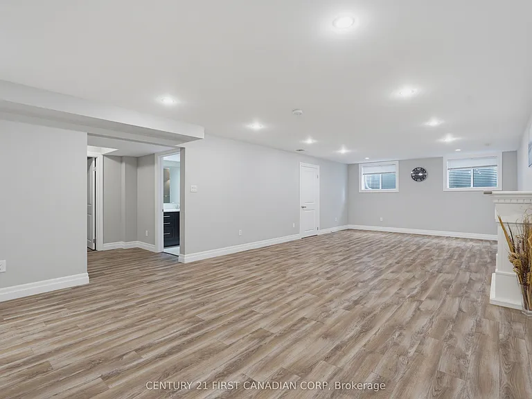 1018 Medway Park Dr — Photo 34