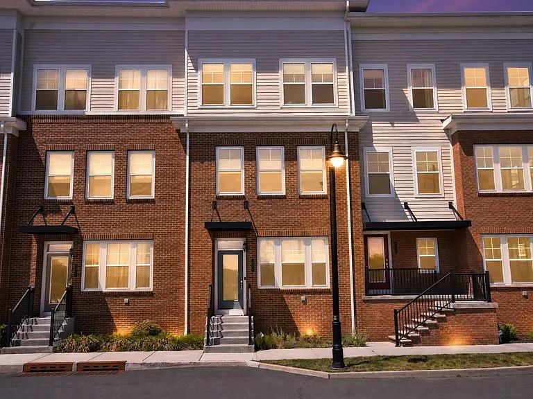 342 South Dr — Photo 1