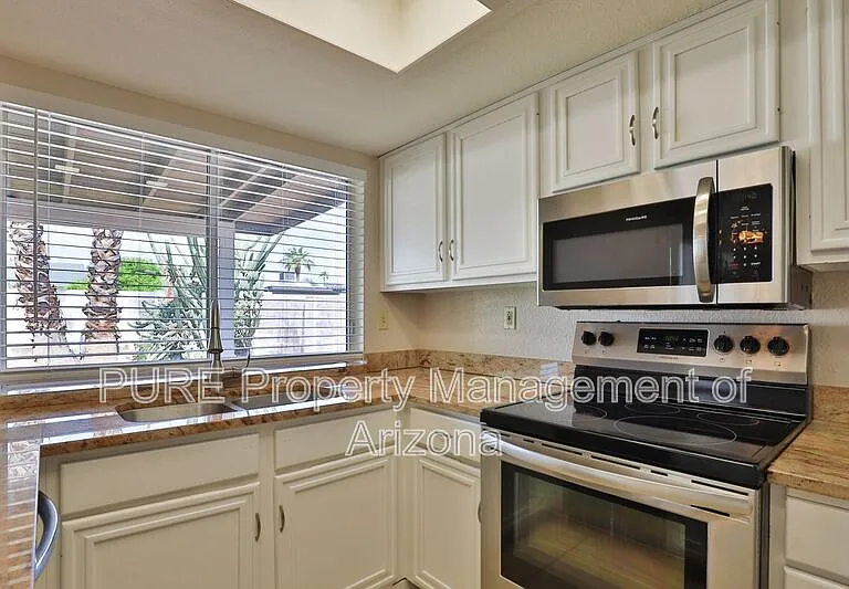 8838 E Cortez St — Photo 5