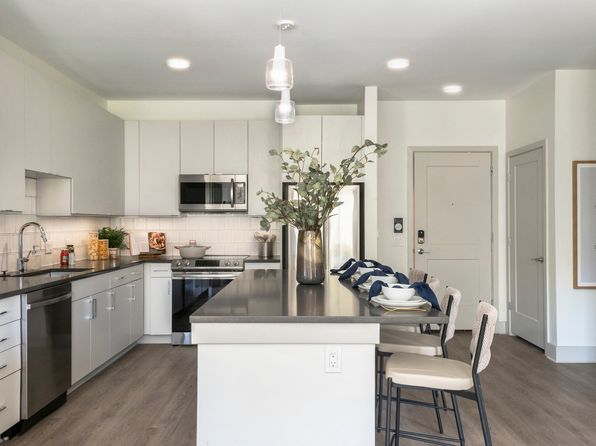 51 Washington St UNIT 308