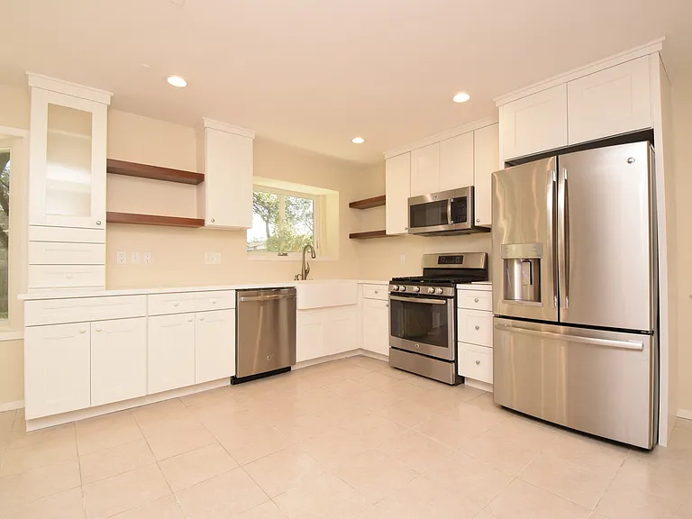 12005 Cabana Ln — Photo 8
