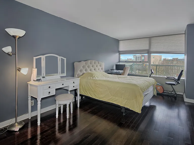 6050 Boulevard East #5E — Photo 12