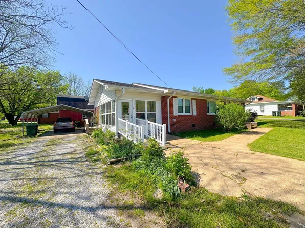 1650 6th St, Saint Cherokee, AL 38852