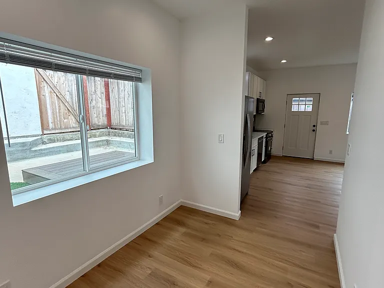 615 S Clementine St #2 — Photo 10