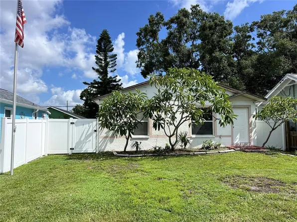 5145 Preston Ave S, Gulfport, FL 33707