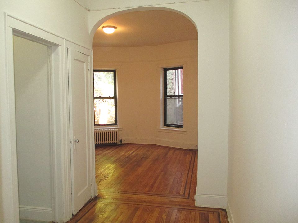 2nd image of 399 6th Ave APT 1B