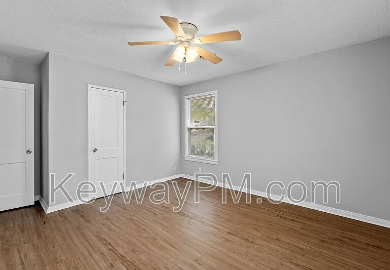 3018 Acorn Rd — Photo 13