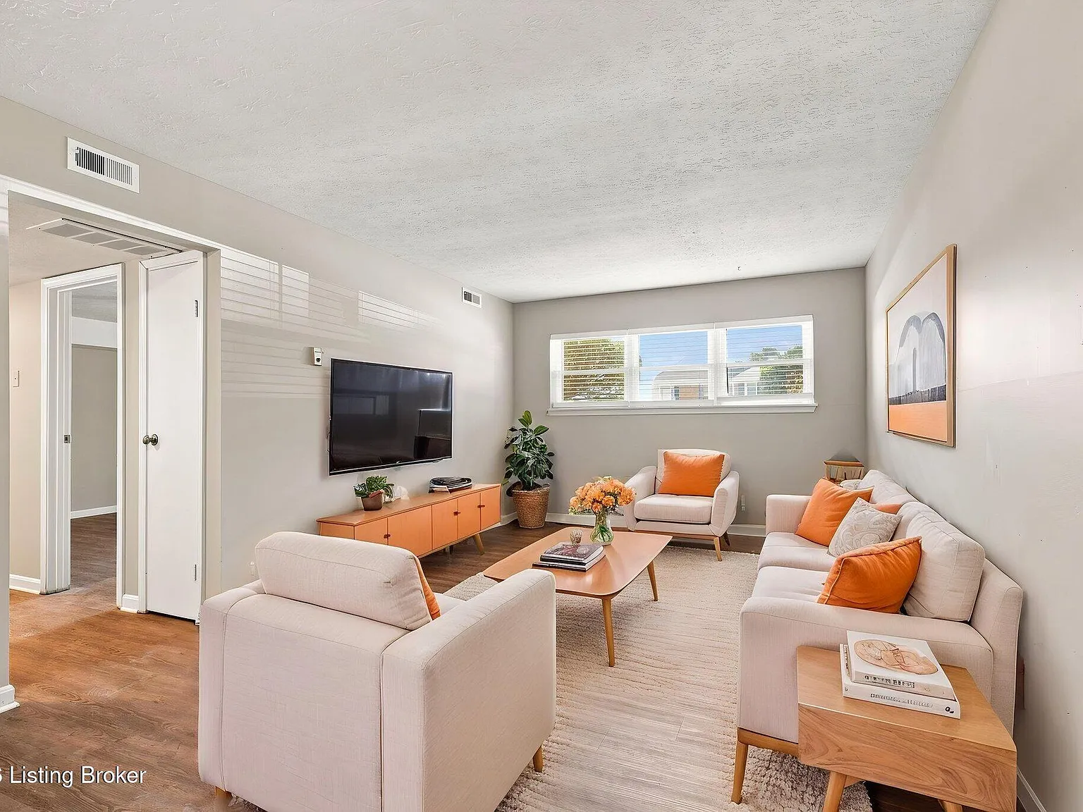 1 bed, 1.0 bath, 650 sqft, $825 — Photo 1