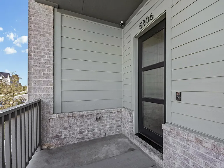 5806 Rangeland Rd — Photo 8