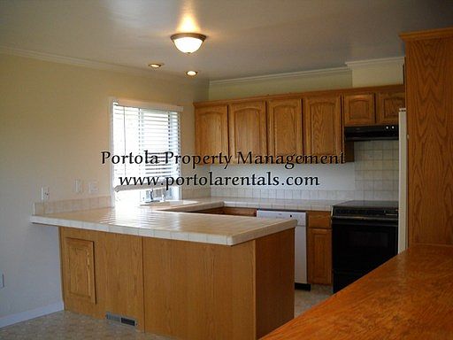 5th image of 919 Vista Del Mar Dr
