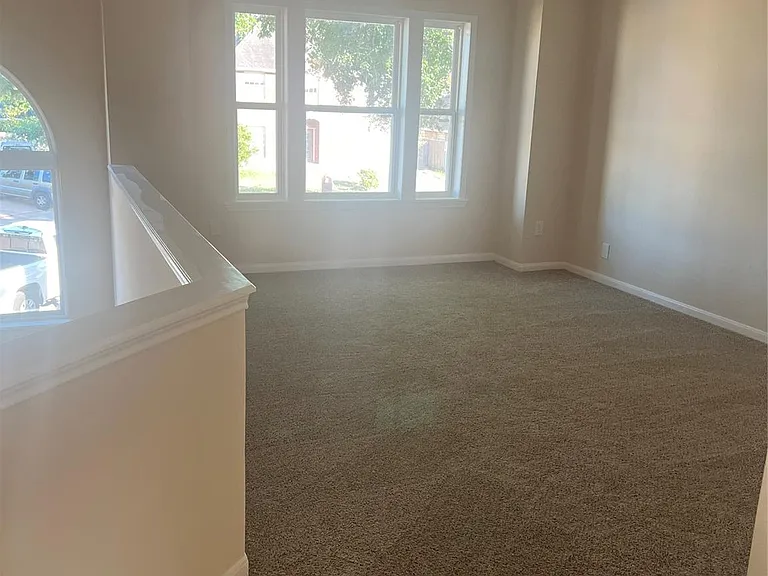 8023 Carmel Cir — Photo 17