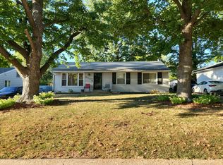 8617 Gwin Dr, Hazelwood, MO 63042