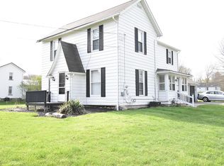 2370 Lamor Rd, Hermitage, PA 16148