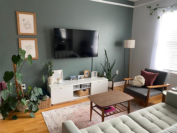 2nd floor living area