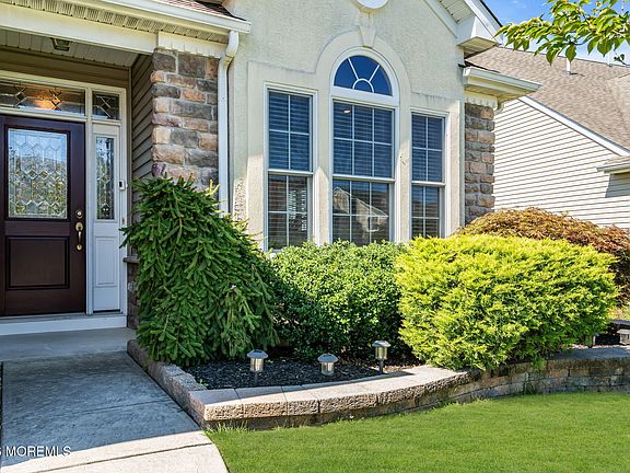 4th image of 7 Stone Harbor Way