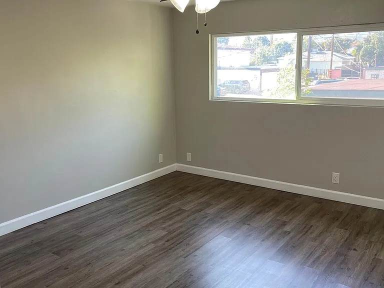 405 Terry Way — Photo 9