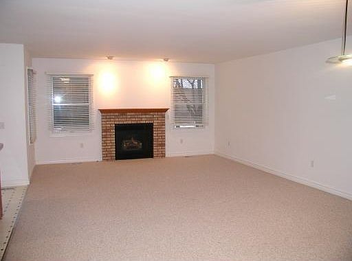 5th image of 479 Village Oaks Ct