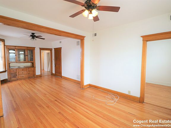 5th image of 2935 N Milwaukee Ave #3