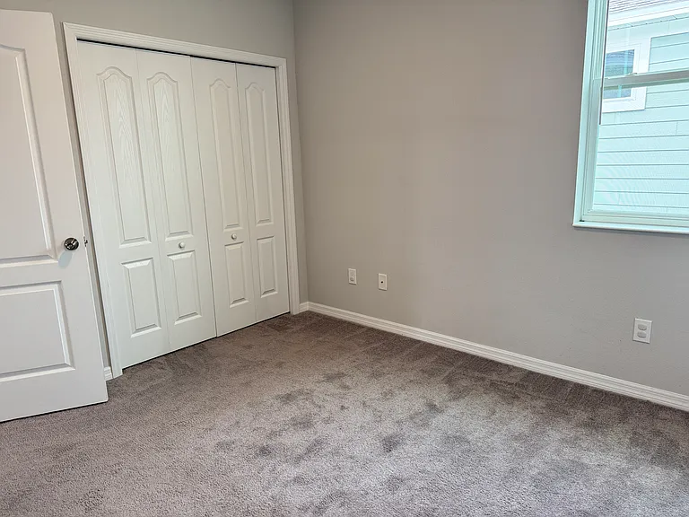 730 Rivington Ave — Photo 17