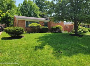 1608 Whippoorwill Rd, Louisville, KY 40213