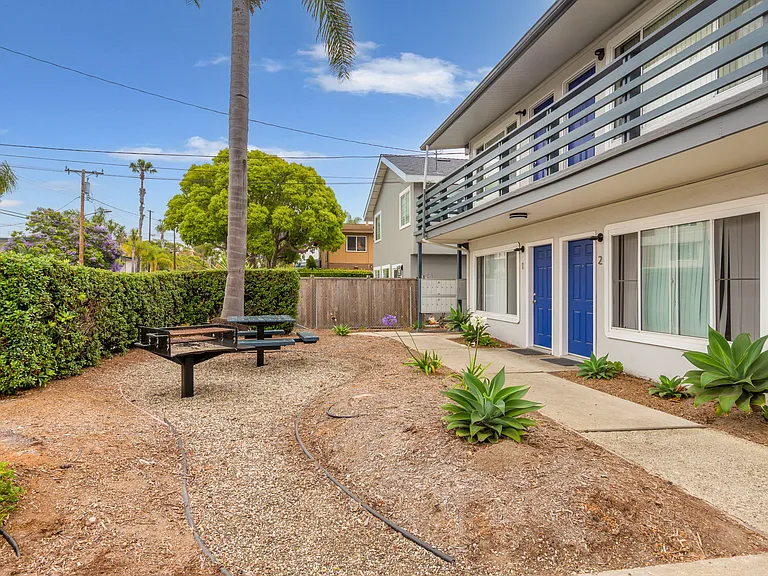 The Wave Apartments — Photo 10