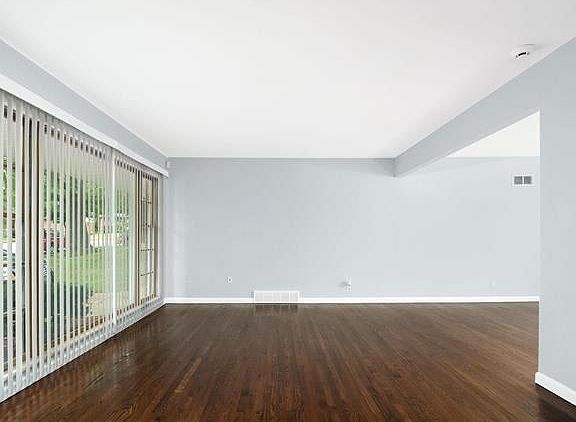 4th image of 7951 Westover Pl