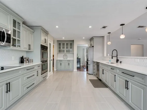 502 Cashmere Dr, Garland, TX 75041