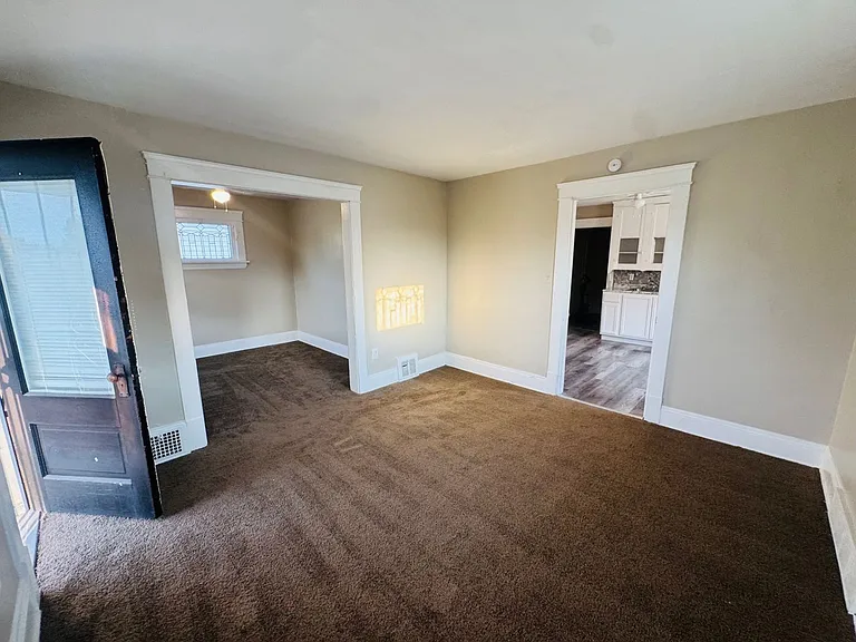 10004 Mt Auburn Ave — Photo 33