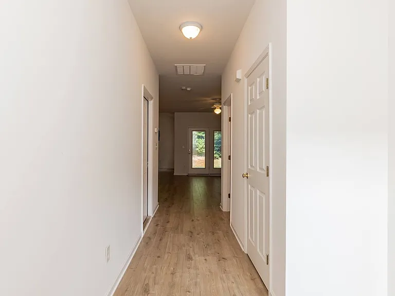 295 Plaza Dr #E — Photo 7