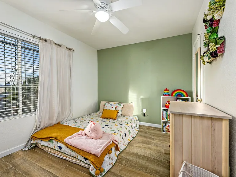 2191 S Sunburst Dr — Photo 30