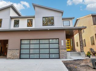 4093 Isaac Ct, Vadnais Heights, MN 55127