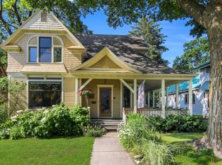 426 W 8th St, Traverse City, MI 49684