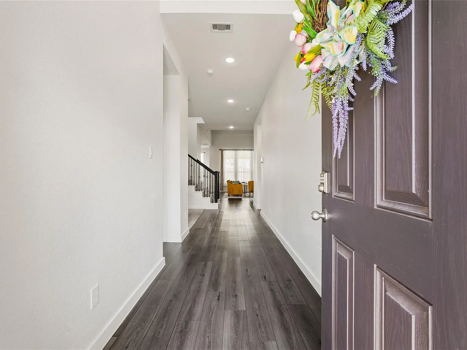 5 bed, 3.0 bath, 2958 sqft, $3,600 — Photo 2